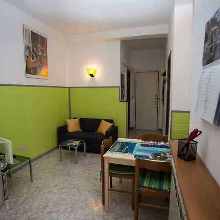 Apartment Green Rainbow